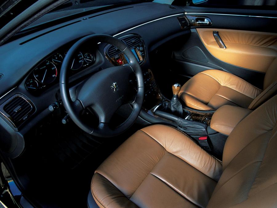  Peugeot 607 1999 года  (фото 7 из 53)